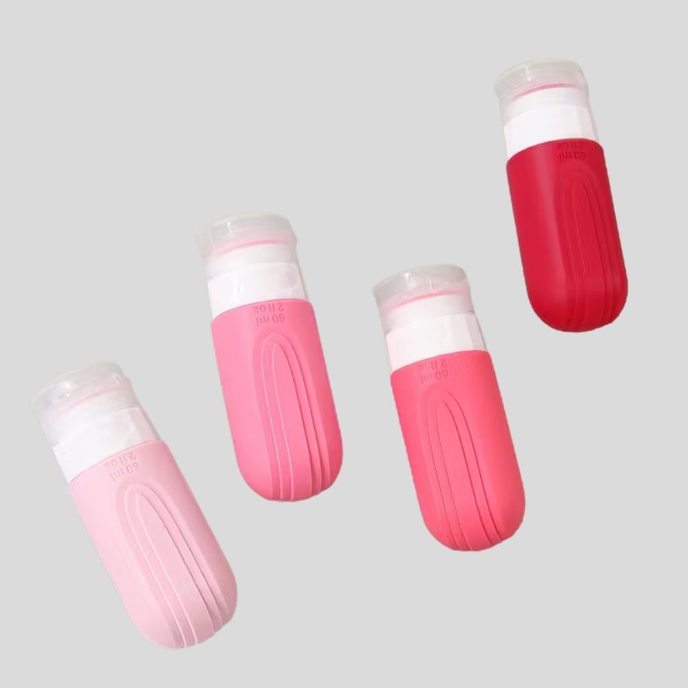 Lot de 4 flacons de voyage 60 ml – couleurs assorties, pochette étanche, cosmétiques & toilette