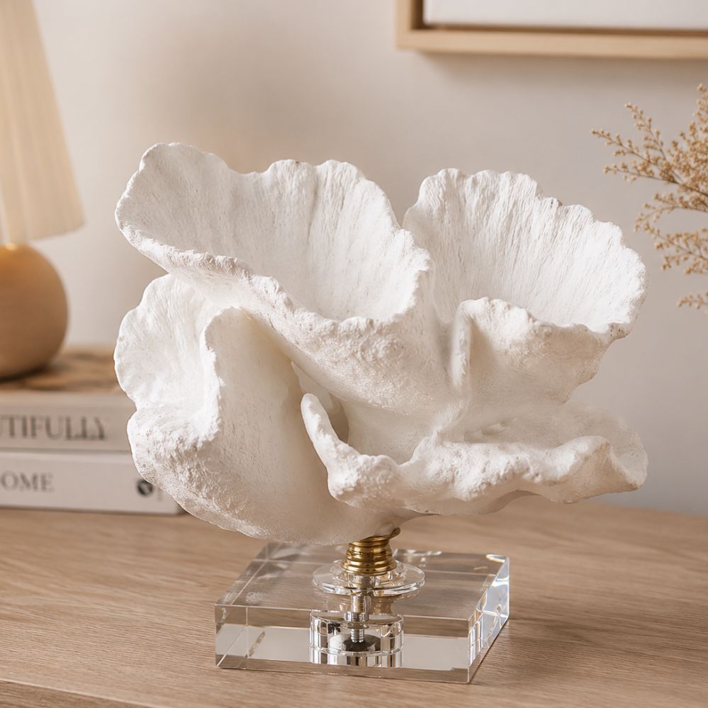 Sculpture décorative corail blanc avec base en cristal pour salon, bureau ou intérieur bord de mer